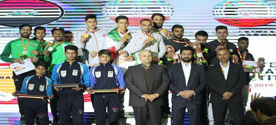 مدال برنز رقابت های بین المللی جام فجر برگردن دانشجوی دانشگاه سمنان