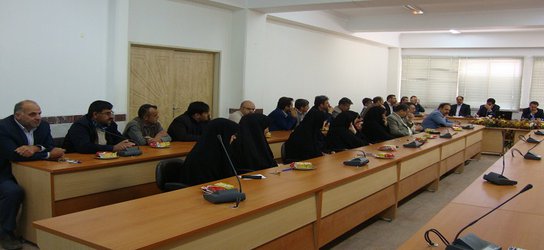 جلسه عمومی پرسنل با رییس و معاونین در مرکز تحقیقات و آموزش کشاورزی و منابع طبیعی استان یزد
