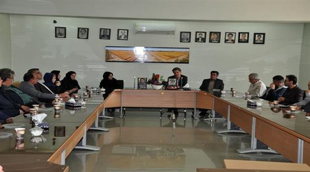 مراسم یادبود شادروان مهندس خانزاده و شادروان دکتر نوابی در بخش تحقیقات غلات موسسه تحقیقات اصلاح و تهیه نهال و بذر