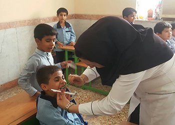 مرحله دوم طرح وارنیش فلوراید در مدارس ابتدایی شهرستان بوشهر آغاز شد