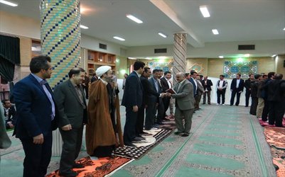 دکترآذین عنوان کرد: پیشگامی دانشگاه آزاد اسلامی در رونق تولید و حمایت از کالای ایرانی - ۱۳۹۸/۰۱/۱۸