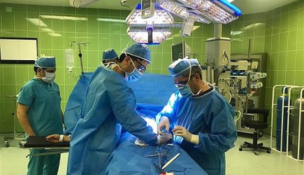 اولین عمل جراحی بیمارستان فرهیختگان دانشگاه آزاد با موفقیت انجام شد/ آغاز فعالیت های درمانی